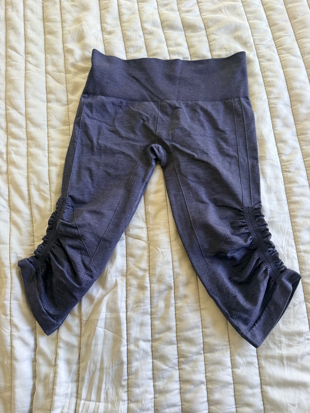 Lululemon Navy Ruched Crop Leggings Size 8